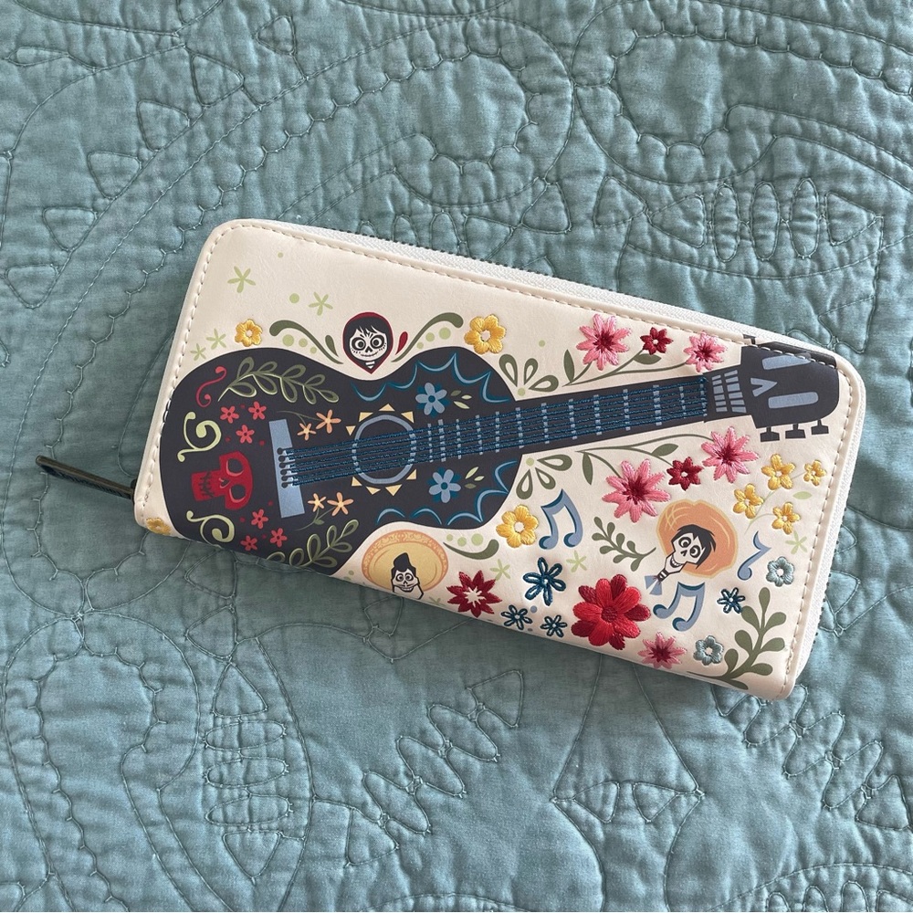 Loungefly Disney Pixar Coco zippered wallet
